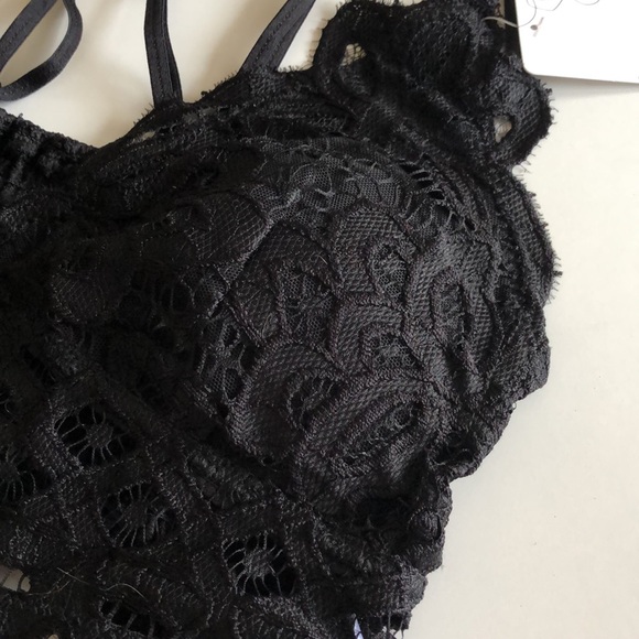 Black Lace Bralette NWT - Picture 2 of 4